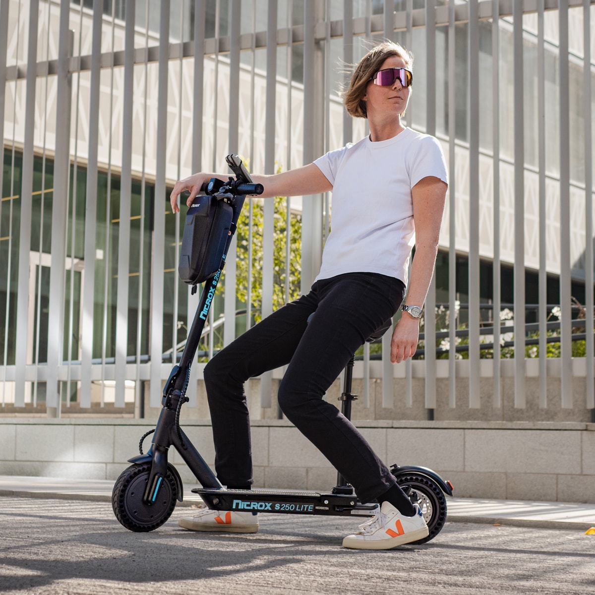 Veske og mobilholder for Nitrox elektriske scootere